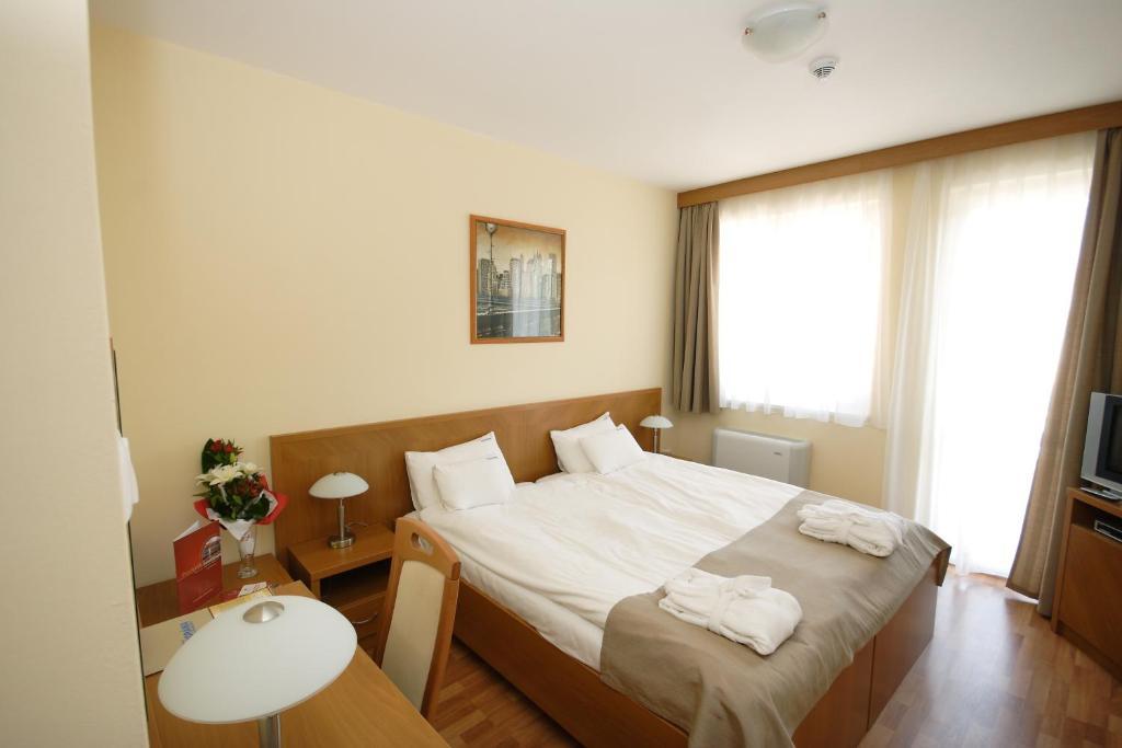 Panorama Wellness Apartman Hotel Hajduszoboszlo Phòng bức ảnh